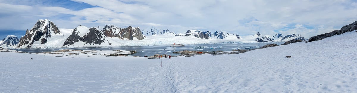 Wild Adventures – Stephen and Sue